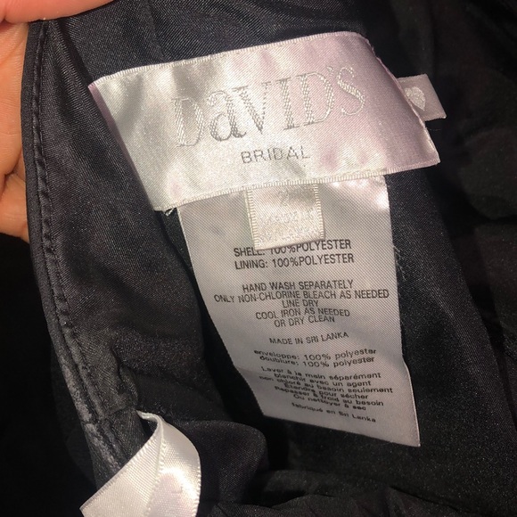 Dress - Picture 3 of 4